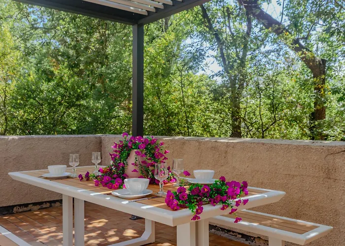 Semesterpark Village La Vallicella 4*