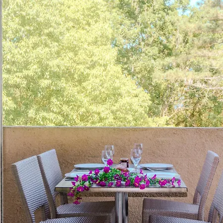 Village La Vallicella 4*